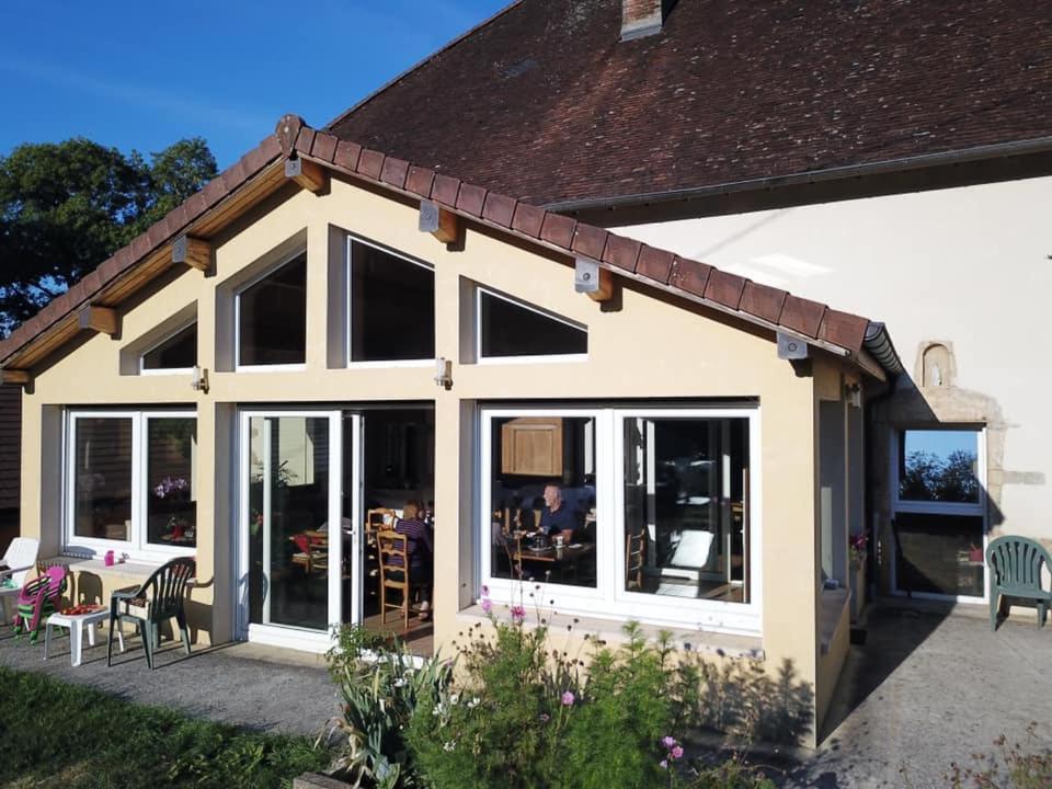 Chambres d'hôtes La Ferme De Montard Montmorot Exterior foto