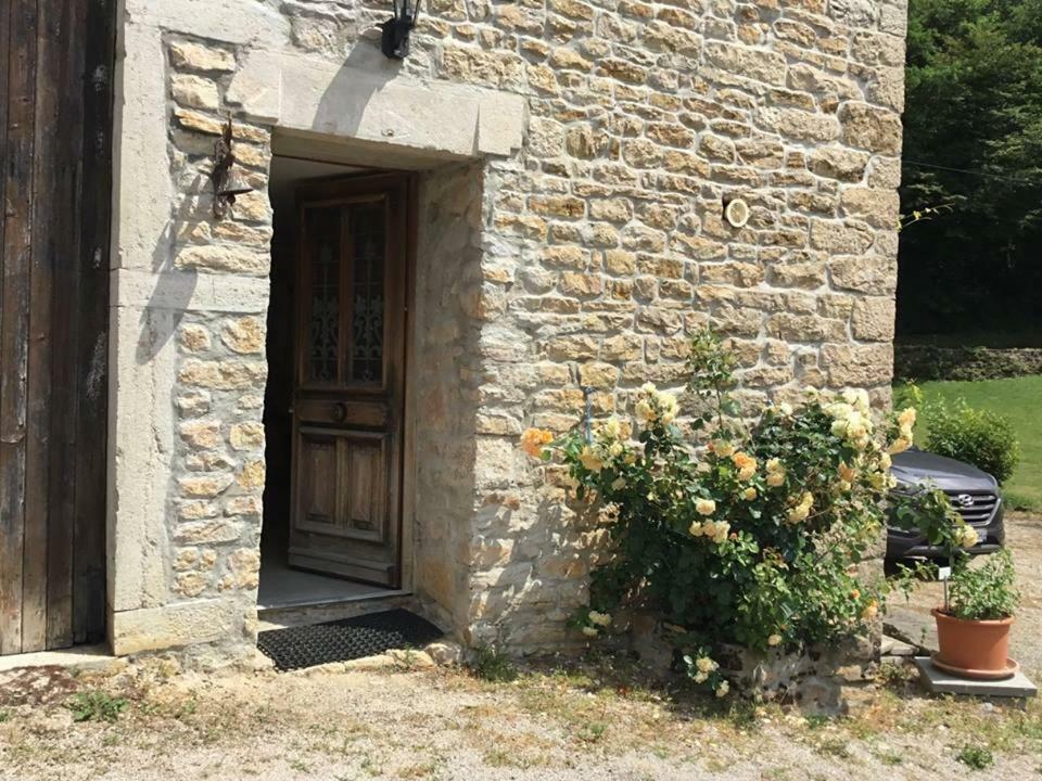 Chambres d'hôtes La Ferme De Montard Montmorot Exterior foto